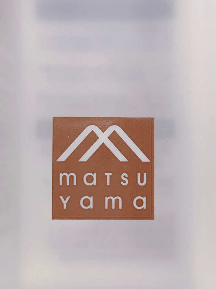 松山油脂バランシング化粧水のロゴ